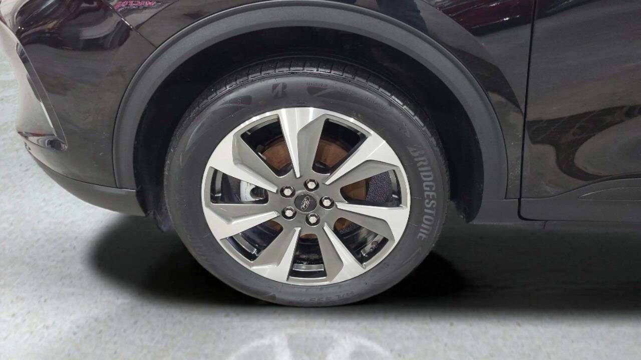 2023 Ford Escape Platinum AWD 4dr SUV Chesterfield MI