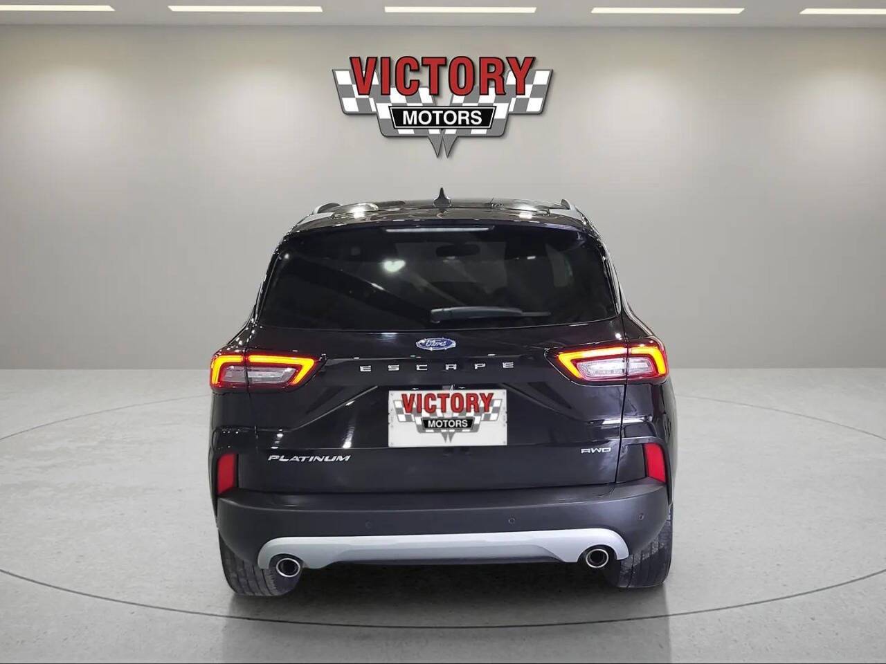 2023 Ford Escape Platinum AWD 4dr SUV Chesterfield MI