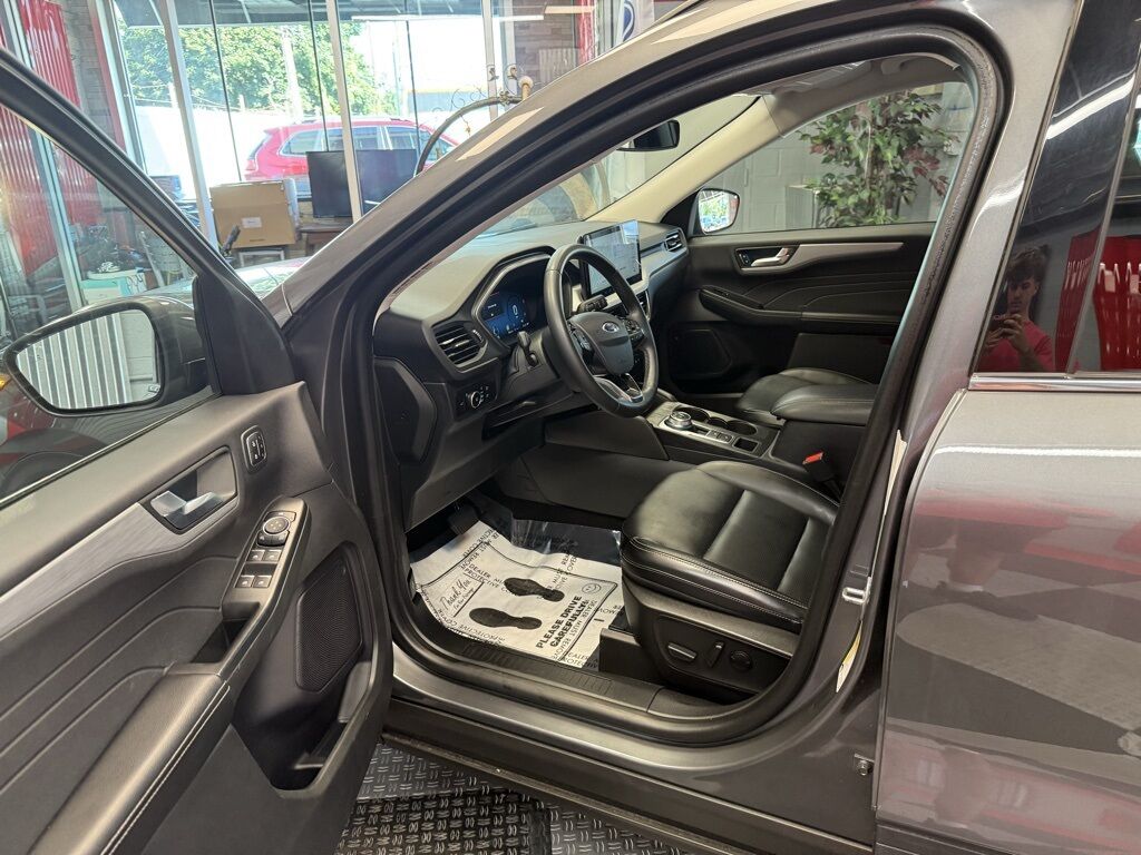 2023 Ford Escape Platinum Royal Oak MI