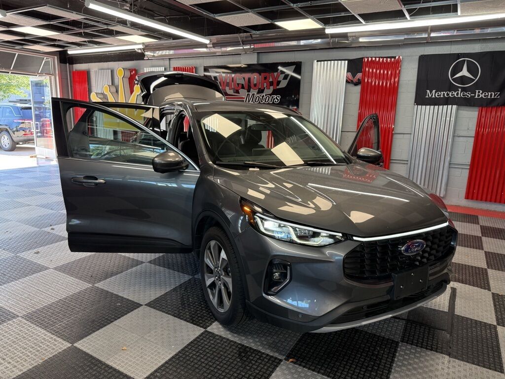 2023 Ford Escape Platinum Royal Oak MI