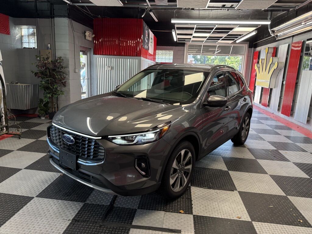 2023 Ford Escape Platinum Royal Oak MI