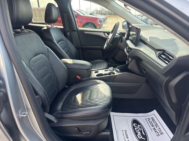 2023 Ford Escape Platinum Random Lake WI