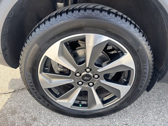 2023 Ford Escape Platinum Random Lake WI