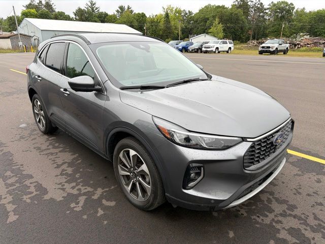 2023 Ford Escape Platinum Pine River MN