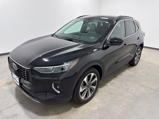 2023 Ford Escape Platinum Pine River MN
