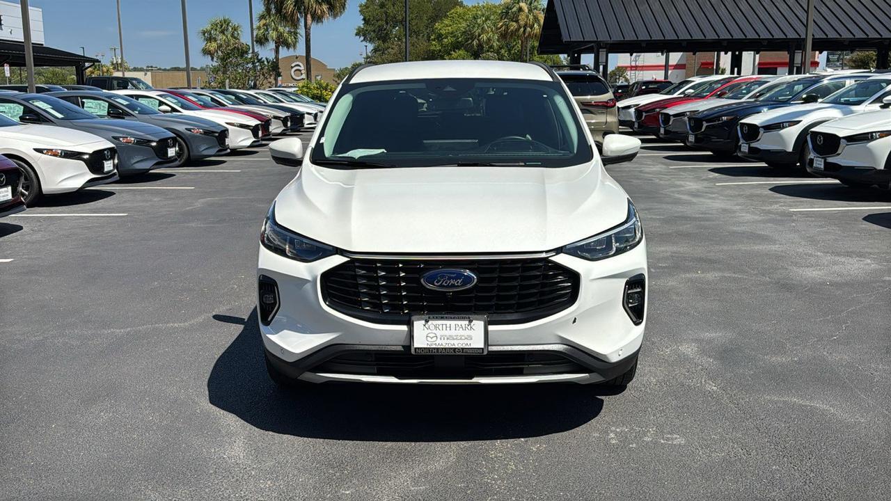 2023 Ford Escape Platinum