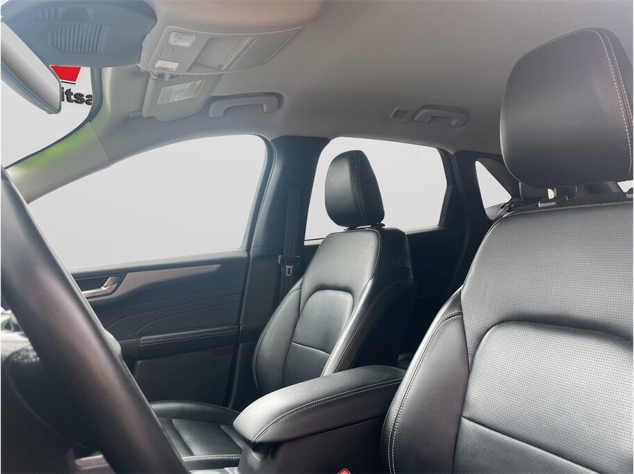 2023 Ford Escape Platinum Sport Utility 4D Port Orchard WA