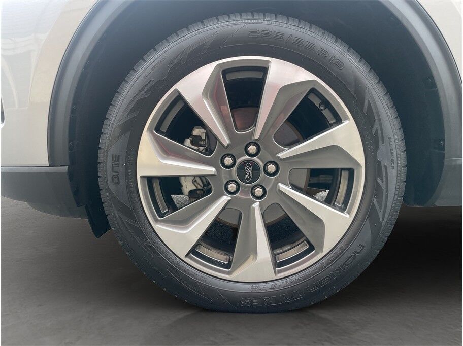 2023 Ford Escape Platinum Sport Utility 4D Port Orchard WA