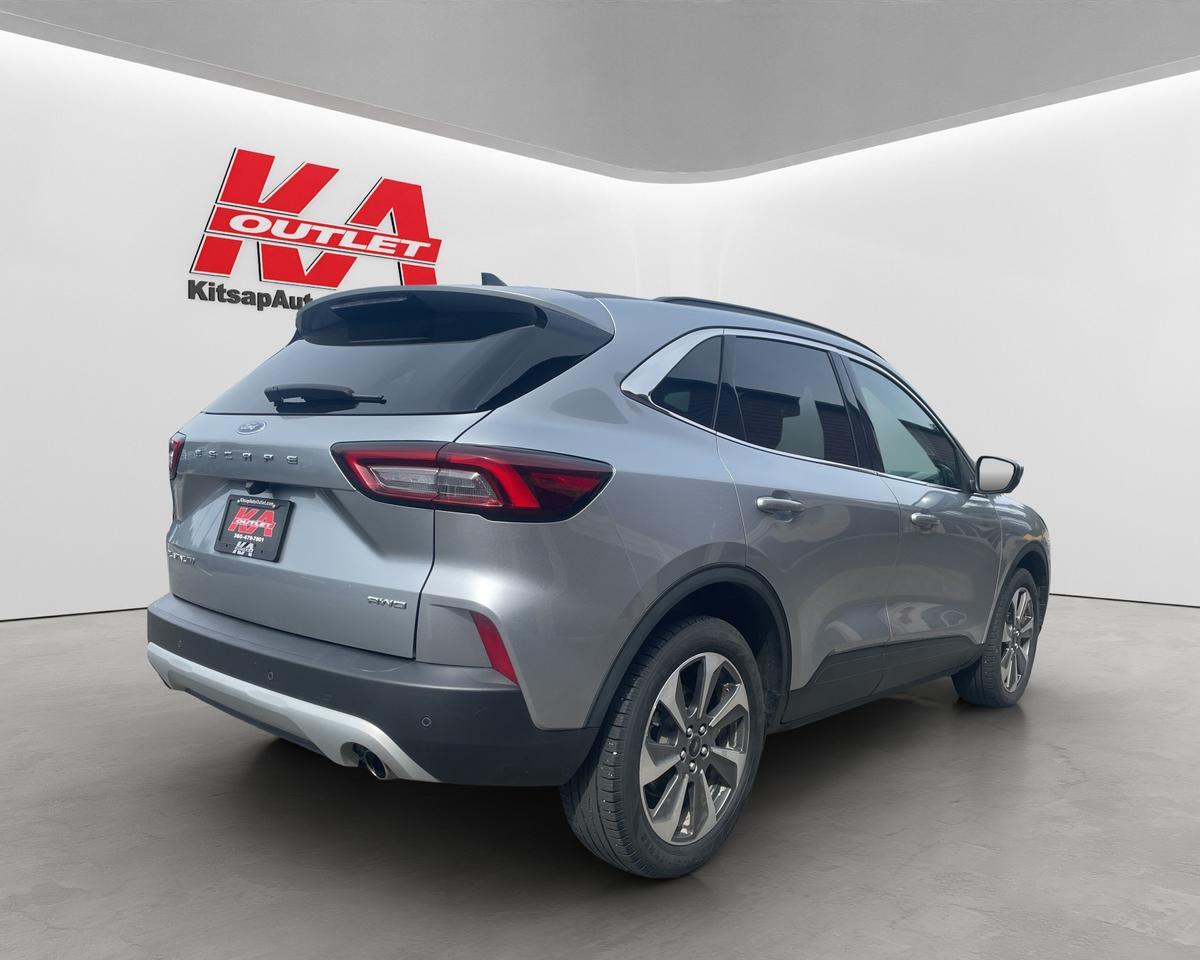 2023 Ford Escape Platinum Sport Utility 4D