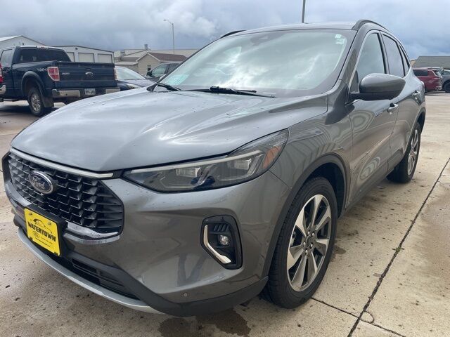 2023 Ford Escape Platinum Watertown SD