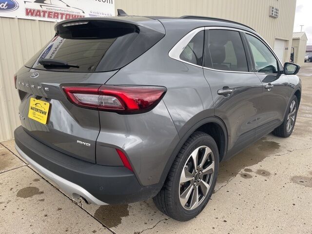 2023 Ford Escape Platinum Watertown SD