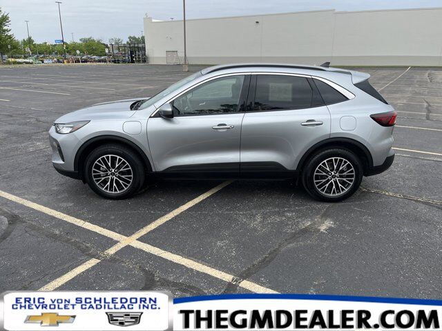 2023 Ford Escape Plug-in Hybrid FWD w/Nav 18s AdaptiveCruise HeatedSeats HeatedSteeringWheel 8-WayPwrDrvrSeat Milwaukee WI