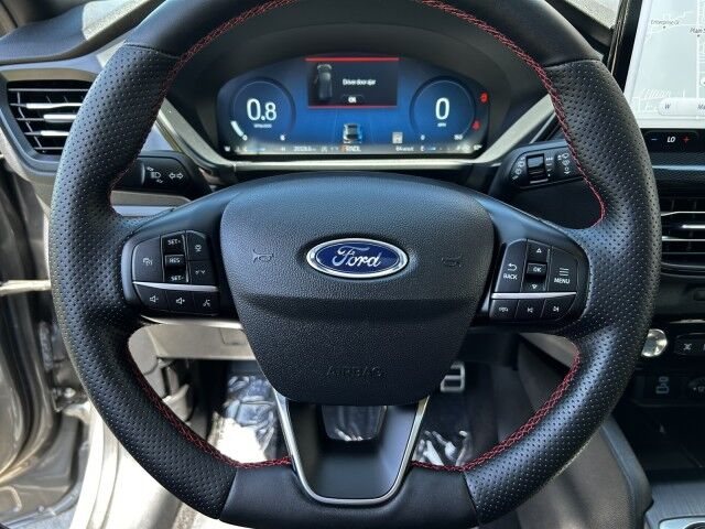2023 Ford Escape ST-Line Elite photo 13