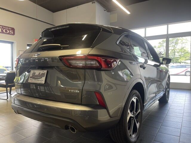 2023 Ford Escape ST-Line Elite Marshfield MA