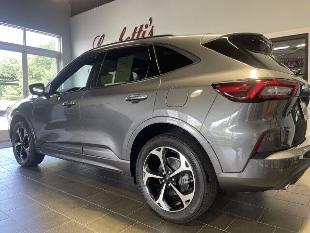 2023 Ford Escape ST-Line Elite Marshfield MA