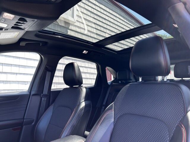 2023 Ford Escape ST-Line Elite photo 12