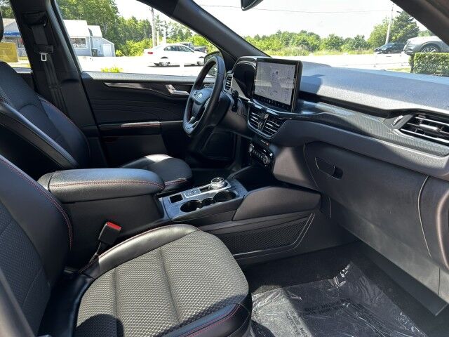 2023 Ford Escape ST-Line Elite photo 16
