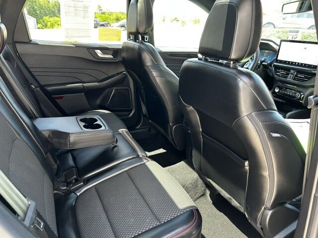 2023 Ford Escape ST-Line Elite photo 18