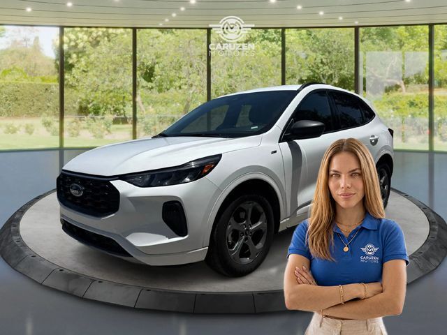 2023 Ford Escape ST-Line