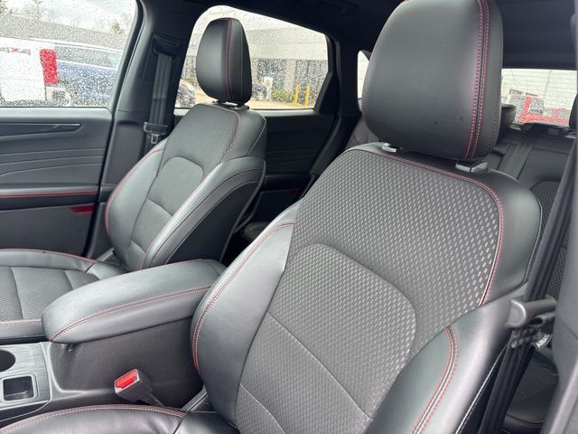 2023 Ford Escape ST-Line Random Lake WI