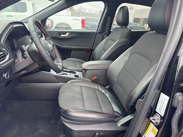 2023 Ford Escape ST-Line Random Lake WI