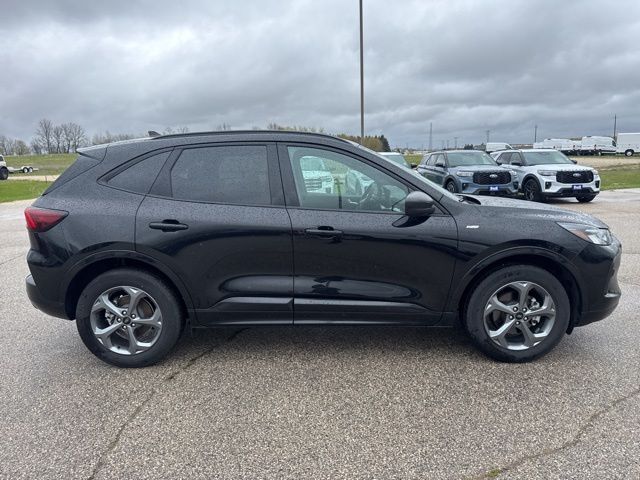 2023 Ford Escape ST-Line Random Lake WI