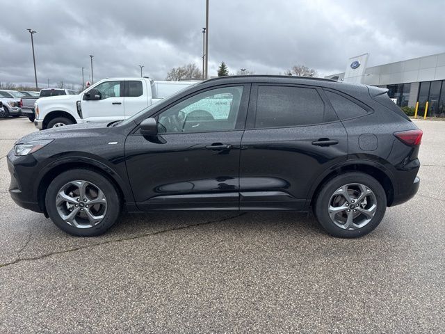 2023 Ford Escape ST-Line Random Lake WI