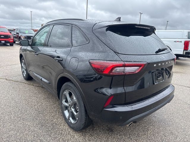 2023 Ford Escape ST-Line Random Lake WI