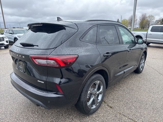 2023 Ford Escape ST-Line Random Lake WI