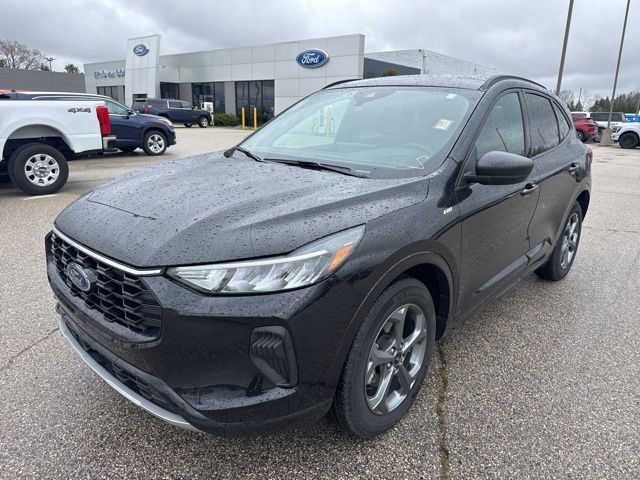 2023 Ford Escape ST-Line Random Lake WI