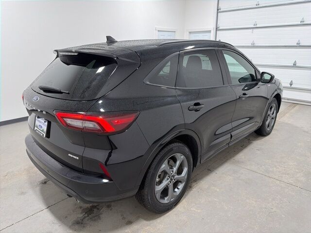 2023 Ford Escape ST-Line Pine River MN