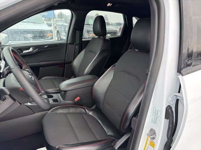 2023 Ford Escape ST-Line Pine River MN