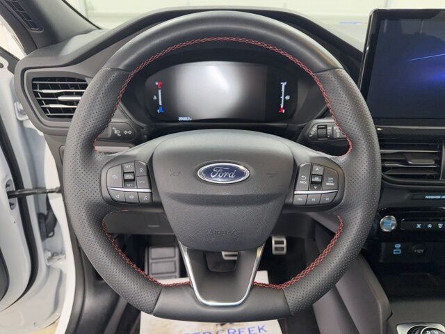 2023 Ford Escape ST-Line Pine River MN