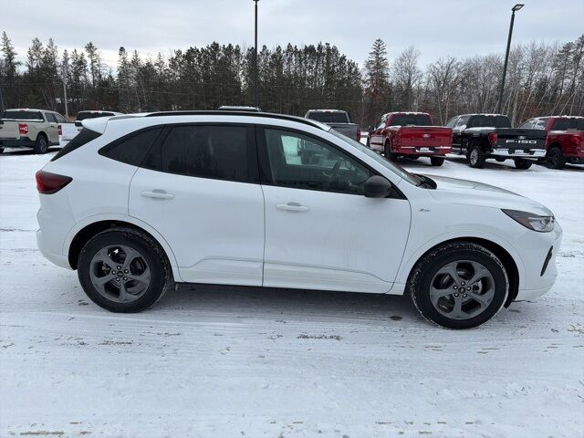 2023 Ford Escape ST-Line Pine River MN