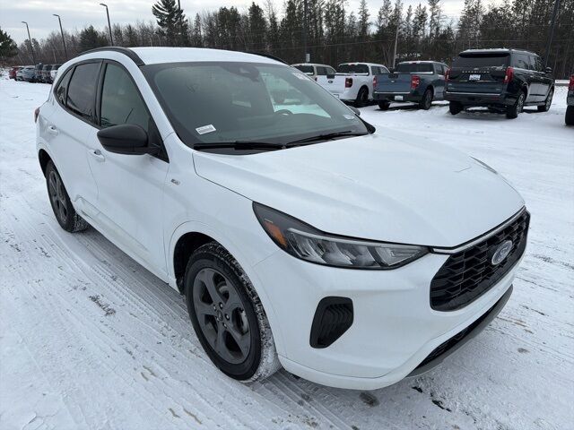 2023 Ford Escape ST-Line Pine River MN