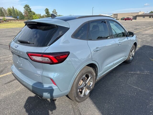 2023 Ford Escape ST-Line Pine River MN