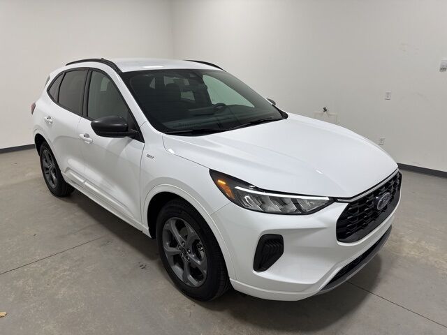 2023 Ford Escape ST-Line Pine River MN