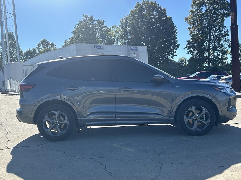 2023 Ford Escape ST-Line Select Crestwood KY