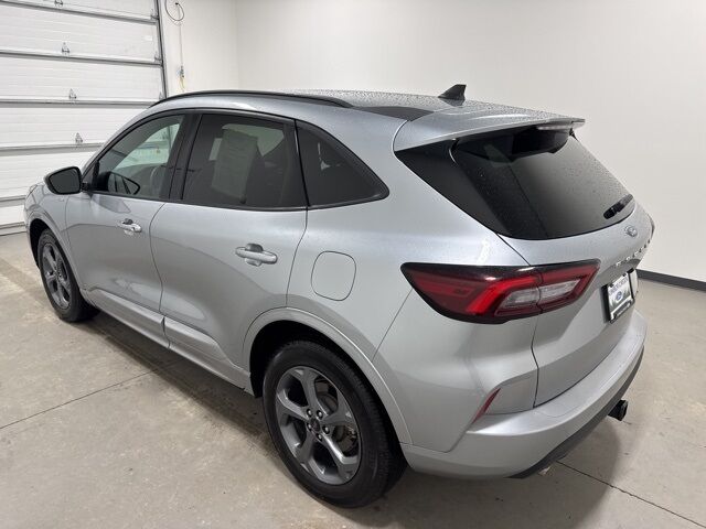 2023 Ford Escape ST-Line Select Pine River MN