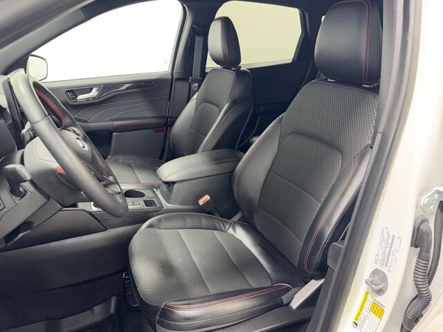 2023 Ford Escape ST-Line Select Pine River MN