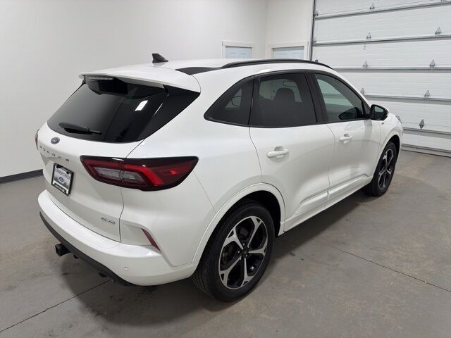 2023 Ford Escape ST-Line Select Pine River MN