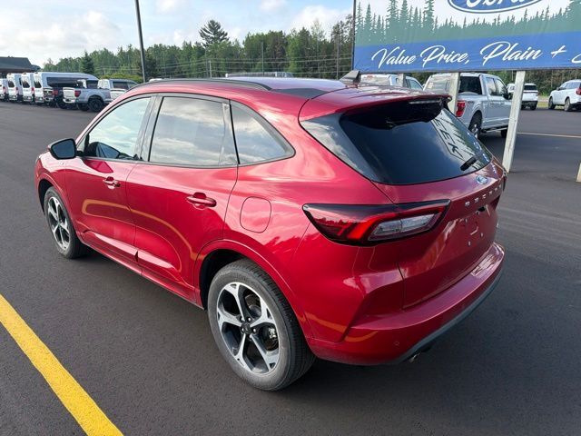 2023 Ford Escape ST-Line Select Pine River MN