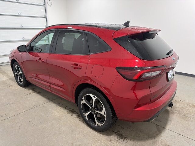 2023 Ford Escape ST-Line Select Pine River MN