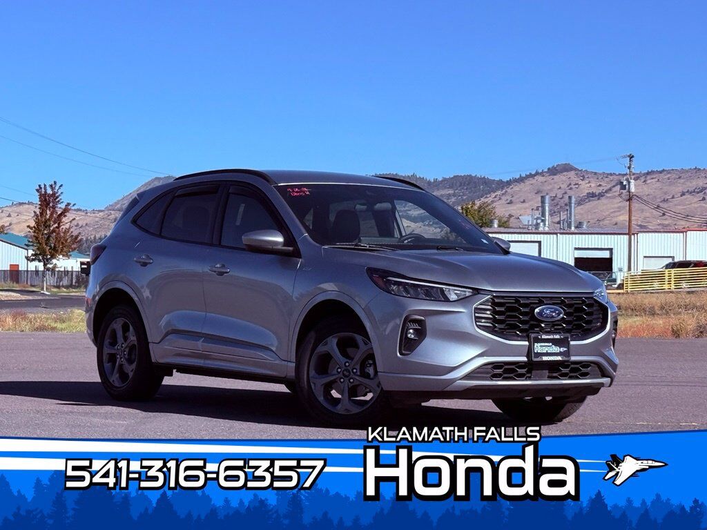 2023 Ford Escape ST-Line Select