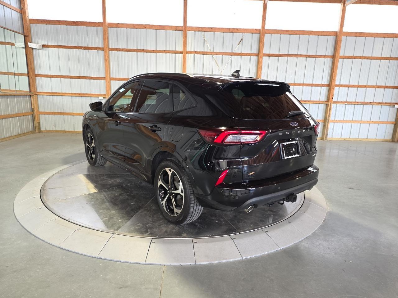 2023 Ford Escape ST-Line Select Sand Lake NY