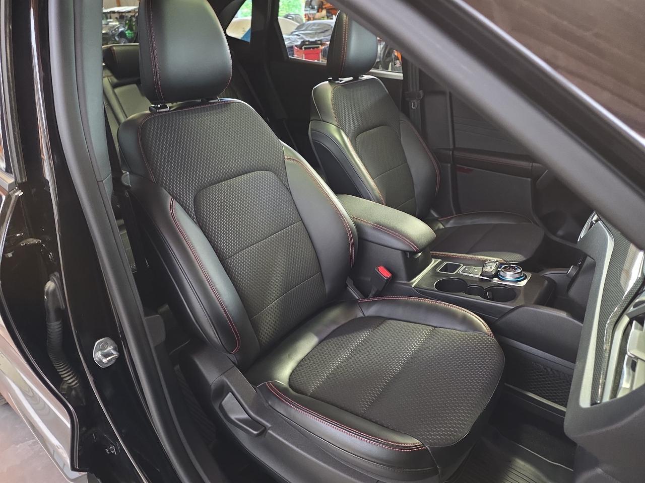 2023 Ford Escape ST-Line Select Sand Lake NY