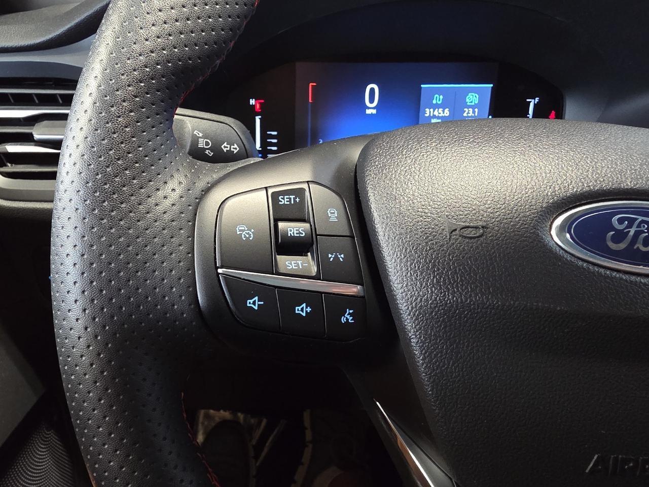 2023 Ford Escape ST-Line Select Sand Lake NY