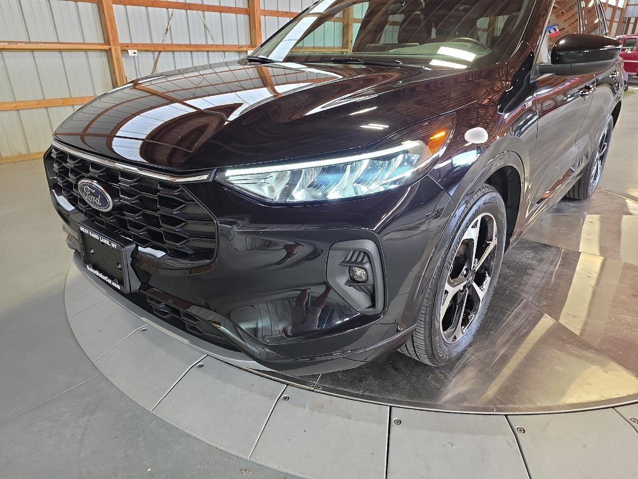 2023 Ford Escape ST-Line Select Sand Lake NY