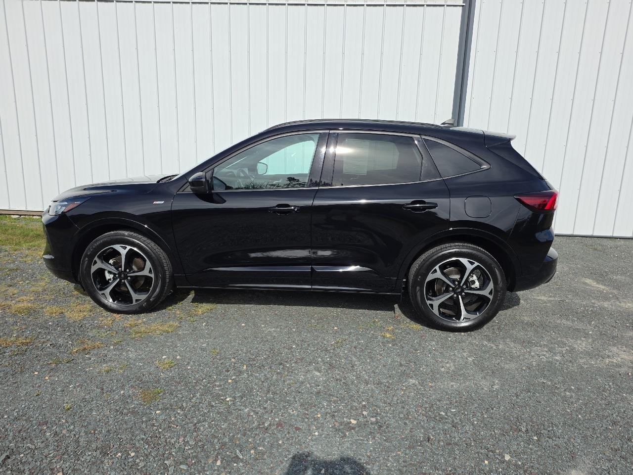 2023 Ford Escape ST-Line Select Sand Lake NY