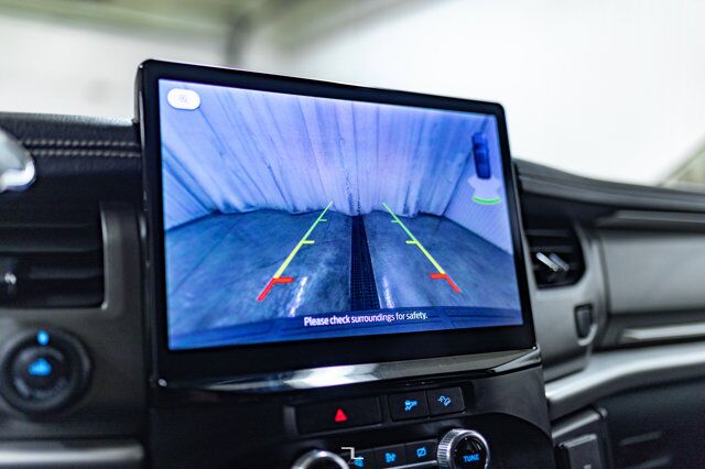 2023 Ford Expedition 4x4 SSV Nav Bcam 3rd Row Red Deer AB